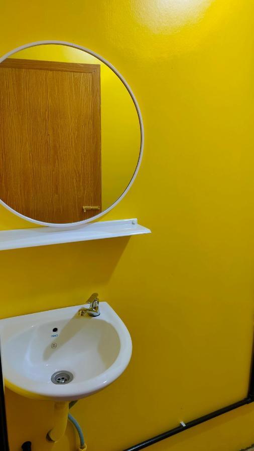 Aleesa Roomstay Pasir Puteh Exteriör bild